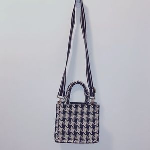 H&M Knit Crossbody - GREAT condition